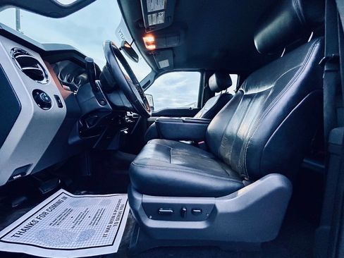 Used 2014 Ford F250 Lariat w/ Chrome Package image 10