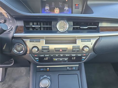 Used 2016 Lexus ES 350 image 27