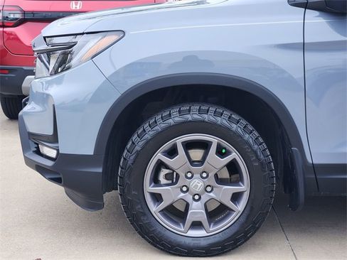 Certified 2024 Honda Passport TrailSport image 8