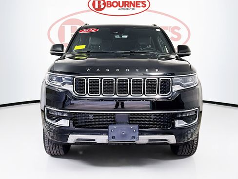 Used 2024 Jeep Wagoneer Series III image 6