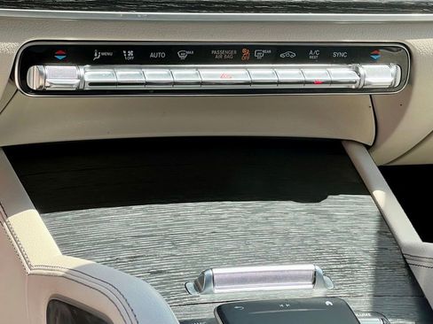 Certified 2023 Mercedes-Benz GLS 450 4MATIC image 34