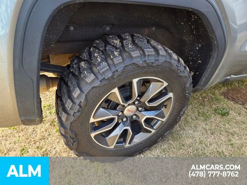 Used 2023 GMC Sierra 1500 SLT w/ SLT Premium Package image 14