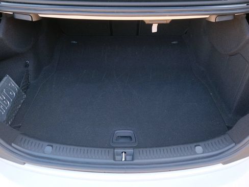 Used 2021 Mercedes-Benz E 350 Sedan image 41