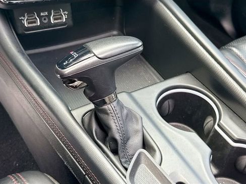 Used 2024 Dodge Durango GT image 17