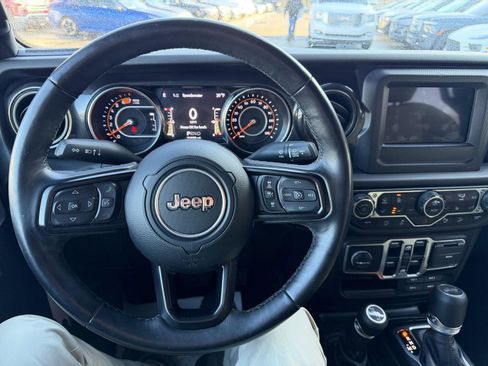 Used 2020 Jeep Wrangler Unlimited Sport image 12