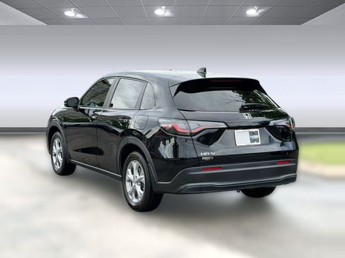 Used 2025 Honda HR-V LX image 3