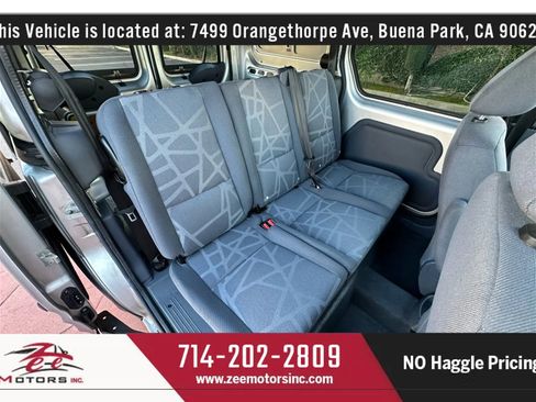 Used 2010 Ford Transit Connect XLT image 21