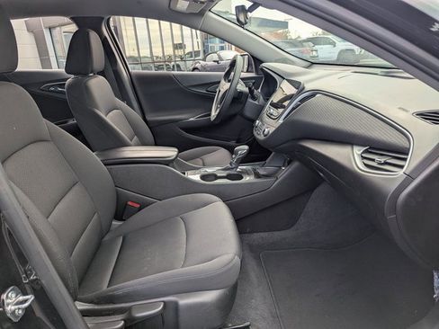 Used 2023 Chevrolet Malibu LT image 32