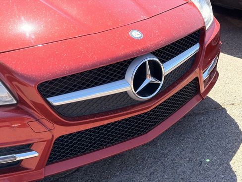 Used 2015 Mercedes-Benz SLK 350 image 4