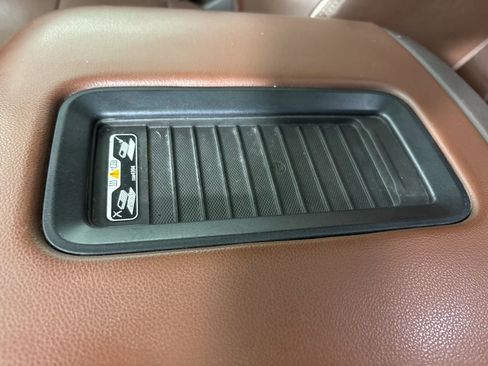 Used 2017 Chevrolet Silverado 1500 High Country image 40