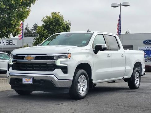 Used 2022 Chevrolet Silverado 1500 LT w/ Safety Package RWD image 10