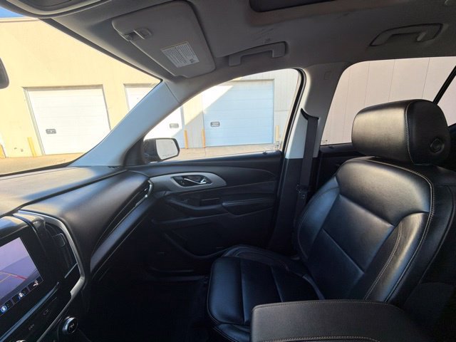 Used 2021 Chevrolet Traverse RS AWD/4WD image 29