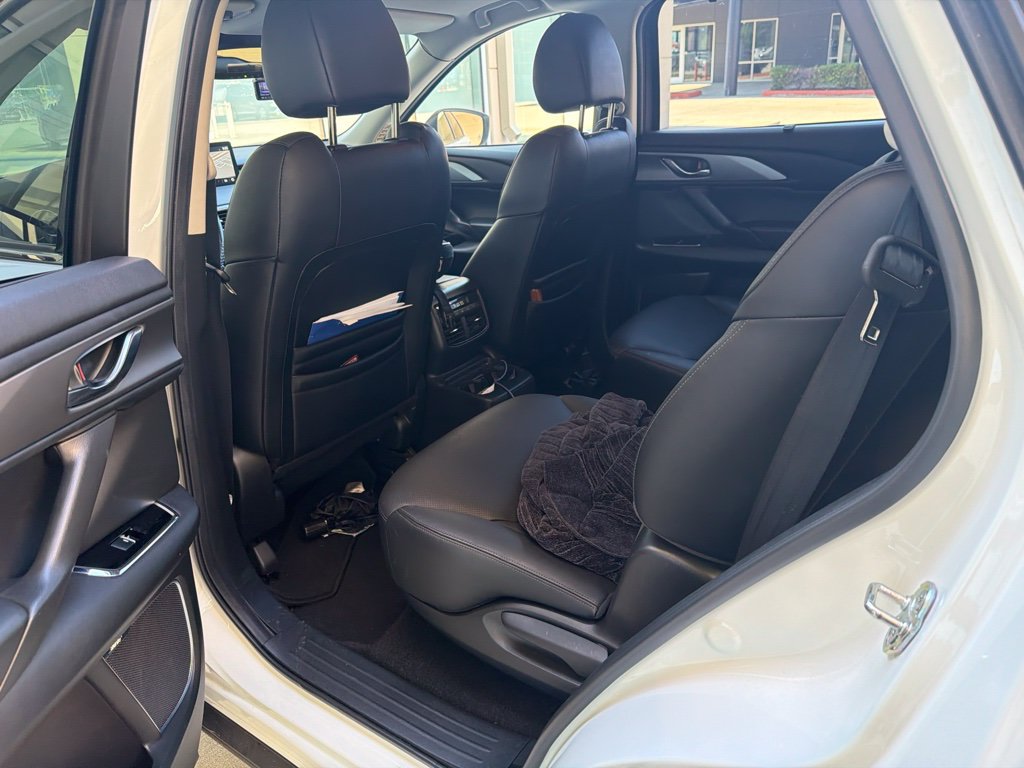 Used 2020 MAZDA CX-9 Touring w/ Touring Premium Package FWD image 3