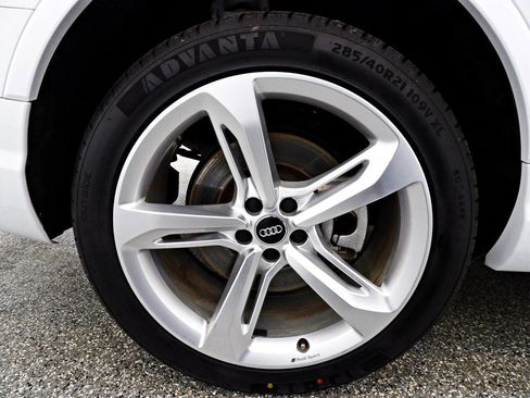 Used 2019 Audi Q7 3.0T Prestige image 21