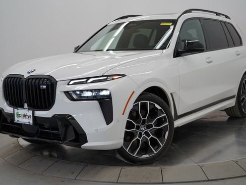 Used 2026 BMW X7 M60i image 1