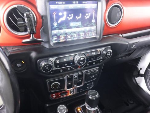 Used 2020 Jeep Gladiator Rubicon AWD/4WD image 16