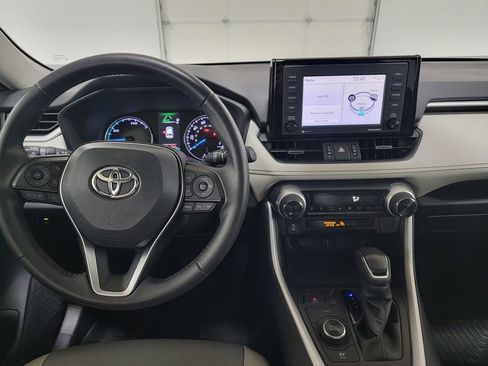 Certified 2022 Toyota RAV4 XLE Premium image 12