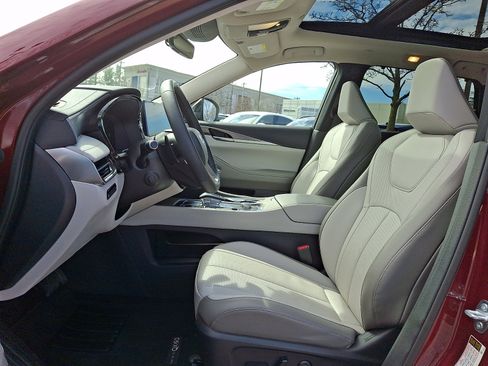 Certified 2026 INFINITI QX60 Luxe w/ Cargo Package image 14