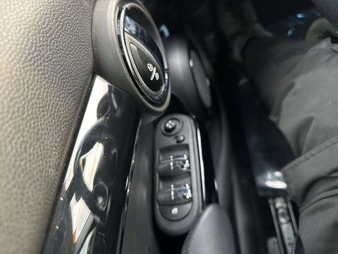 Used 2022 MINI Cooper S image 9