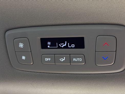 Used 2026 Kia Carnival SX Prestige FWD image 35