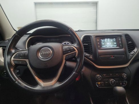 Used 2016 Jeep Cherokee Latitude w/ Comfort & Sound Group FWD image 22