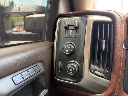 Used 2016 Chevrolet Silverado 3500 High Country w/ High Country Premium Package AWD/4WD image 32