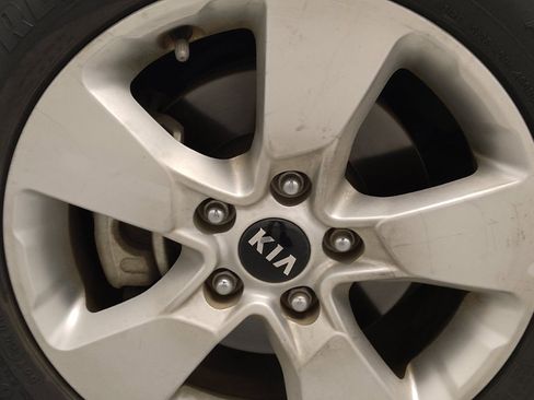 Used 2019 Kia Soul FWD image 31