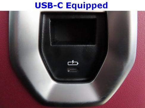 Used 2025 BMW 740i image 48