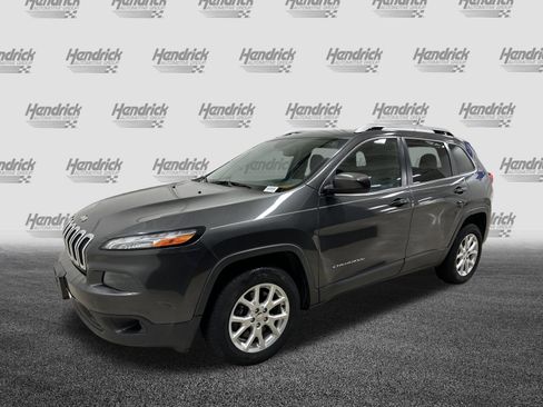 Used 2015 Jeep Cherokee Latitude w/ Cold Weather Group image 5
