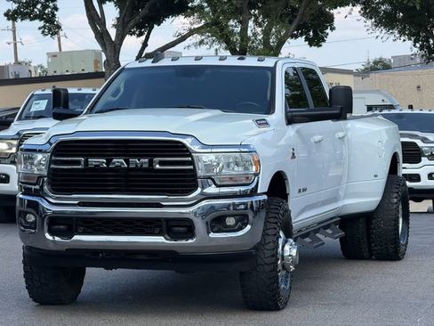 Used 2020 RAM 3500 Big Horn w/ Level 2 Equipment Group AWD/4WD image 3