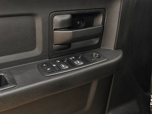 Used 2018 RAM 2500 Tradesman w/ Chrome Appearance Group image 47