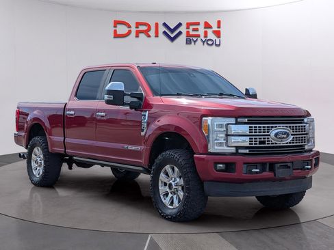 Used 2018 Ford F250 Platinum w/ Platinum Ultimate Package image 8