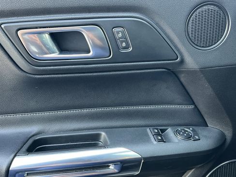 Used 2022 Ford Mustang Premium image 13