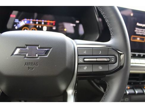 Used 2024 Chevrolet Colorado ZR2 w/ ZR2 Convenience Package III AWD/4WD image 24