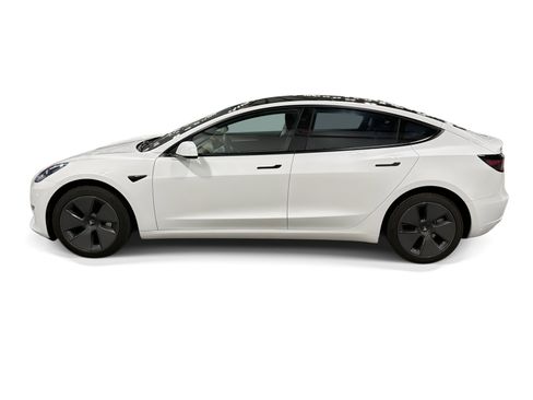 Certified 2023 Tesla Model 3 Standard Range RWD image 3