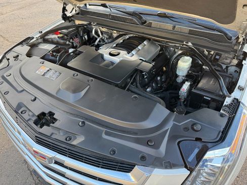 Used 2015 Cadillac Escalade Premium AWD/4WD image 25