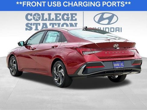 Used 2024 Hyundai Elantra SEL w/ Convenience Package image 6