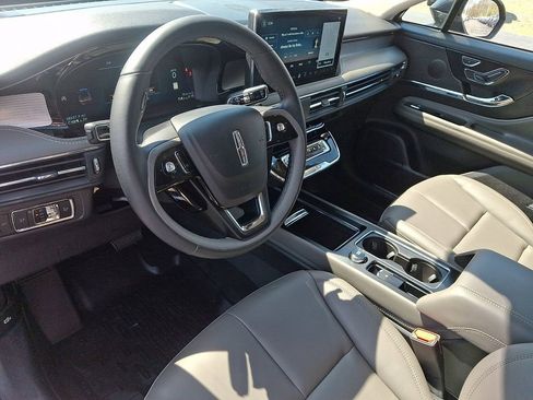 Certified 2023 Lincoln Corsair AWD image 15