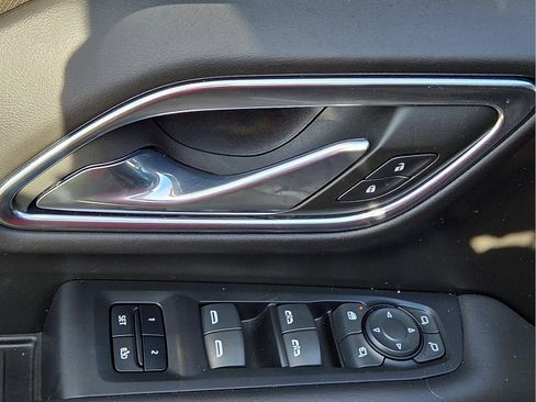 Used 2023 GMC Yukon AT4 w/ AT4 Premium Package image 14