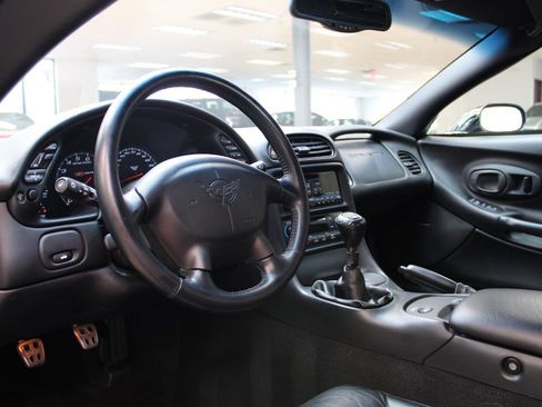 Used 2003 Chevrolet Corvette Z06 w/ Memory Package, 3 Drivers image 26