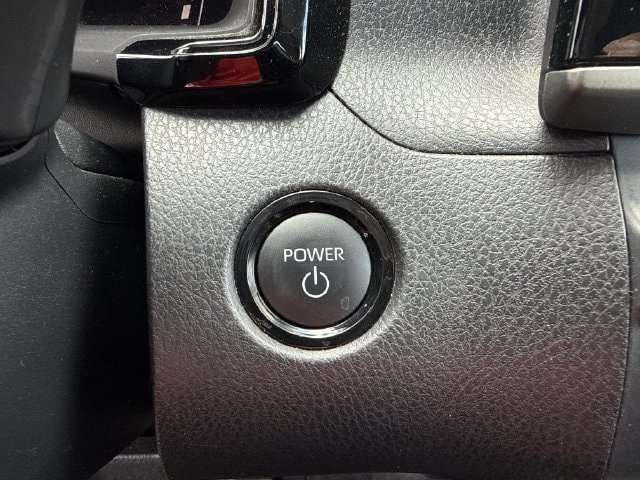 Used 2025 Toyota Camry LE FWD image 24