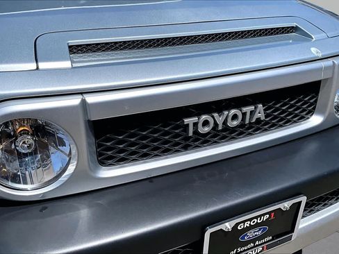 Used 2008 Toyota FJ Cruiser 2WD image 29