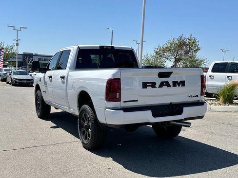 New 2026 RAM 2500 Big Horn AWD/4WD image 4