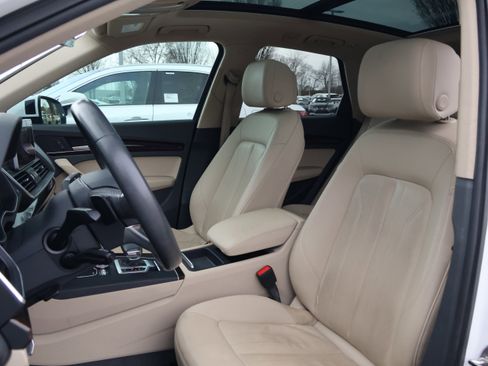 Used 2018 Audi Q5 2.0T Premium Plus w/ Premium Plus Package image 31