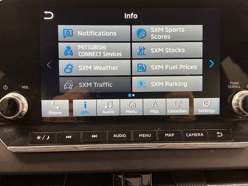 Used 2024 Mitsubishi Outlander SE image 61