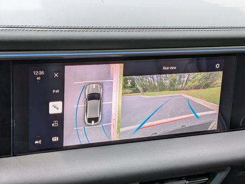 Certified 2025 Porsche Macan 4 Electric AWD/4WD image 16