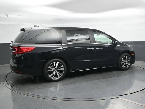 Used 2024 Honda Odyssey Touring image 4