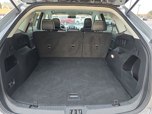 Used 2024 Ford Edge SEL image 10