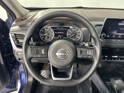 Certified 2022 Nissan Rogue SV AWD/4WD image 11