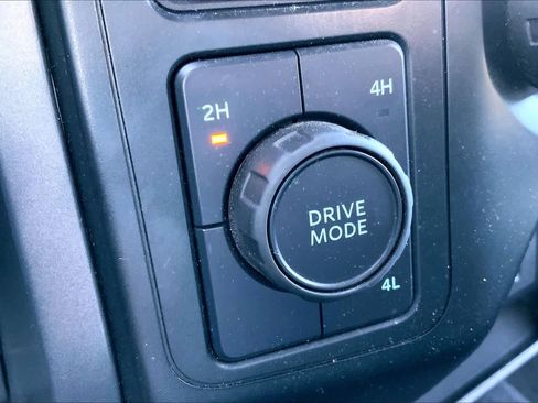 Used 2023 Ford F150 XLT w/ Trailer Tow Package image 29